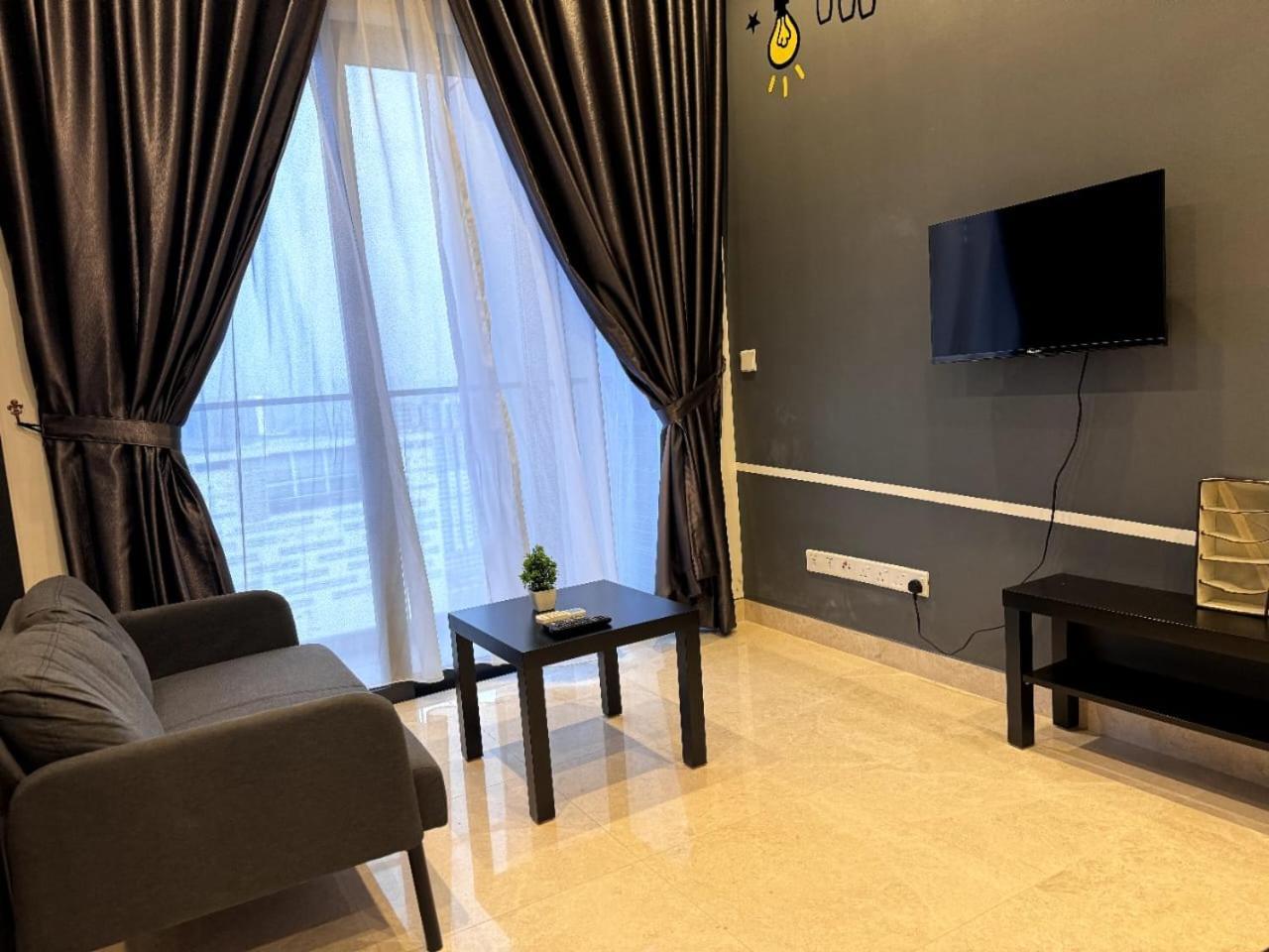 Lucantia Serviced Suites 쿠알라룸푸르 외부 사진